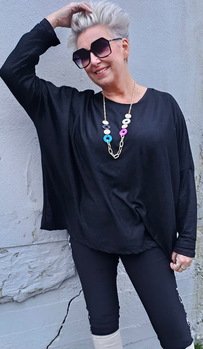 Mona Top With Necklace Black