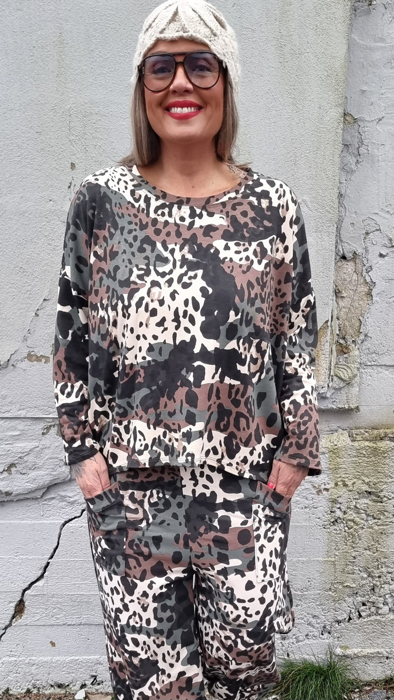 Marianne Camo Top