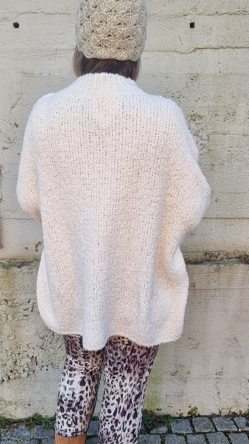 Knitted Sweater Creme