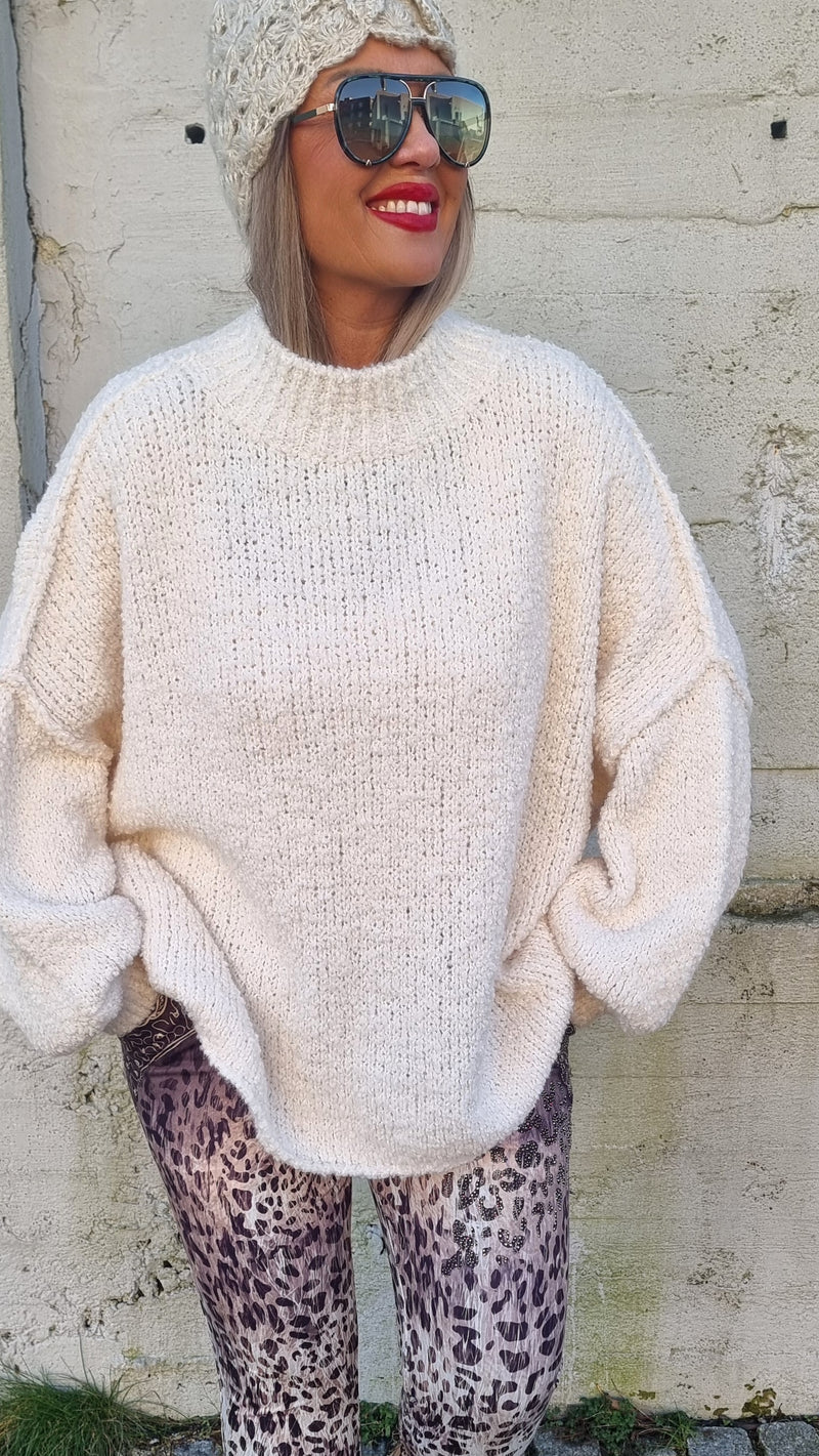 Knitted Sweater Creme