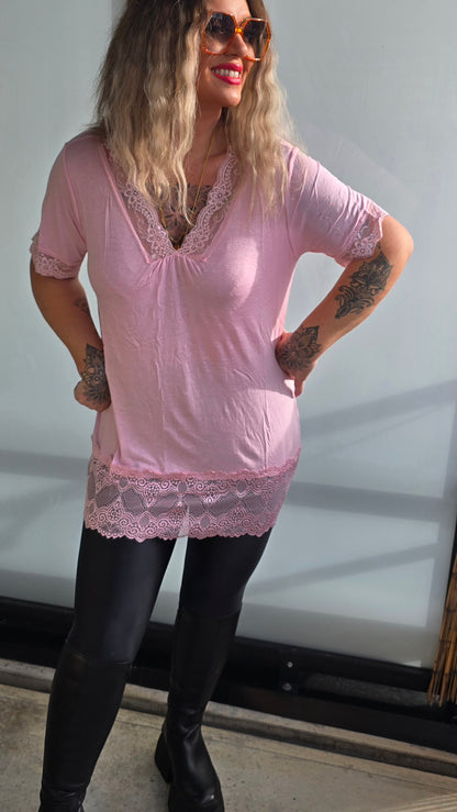 Vendela topp kort arm lysrosa