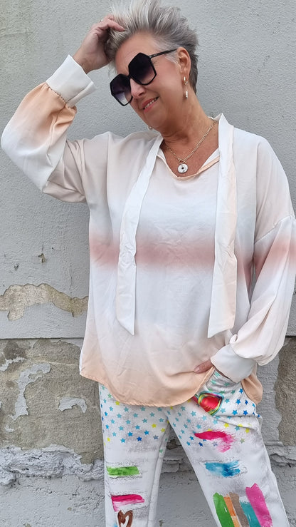 Lise bluse i beige og hvit