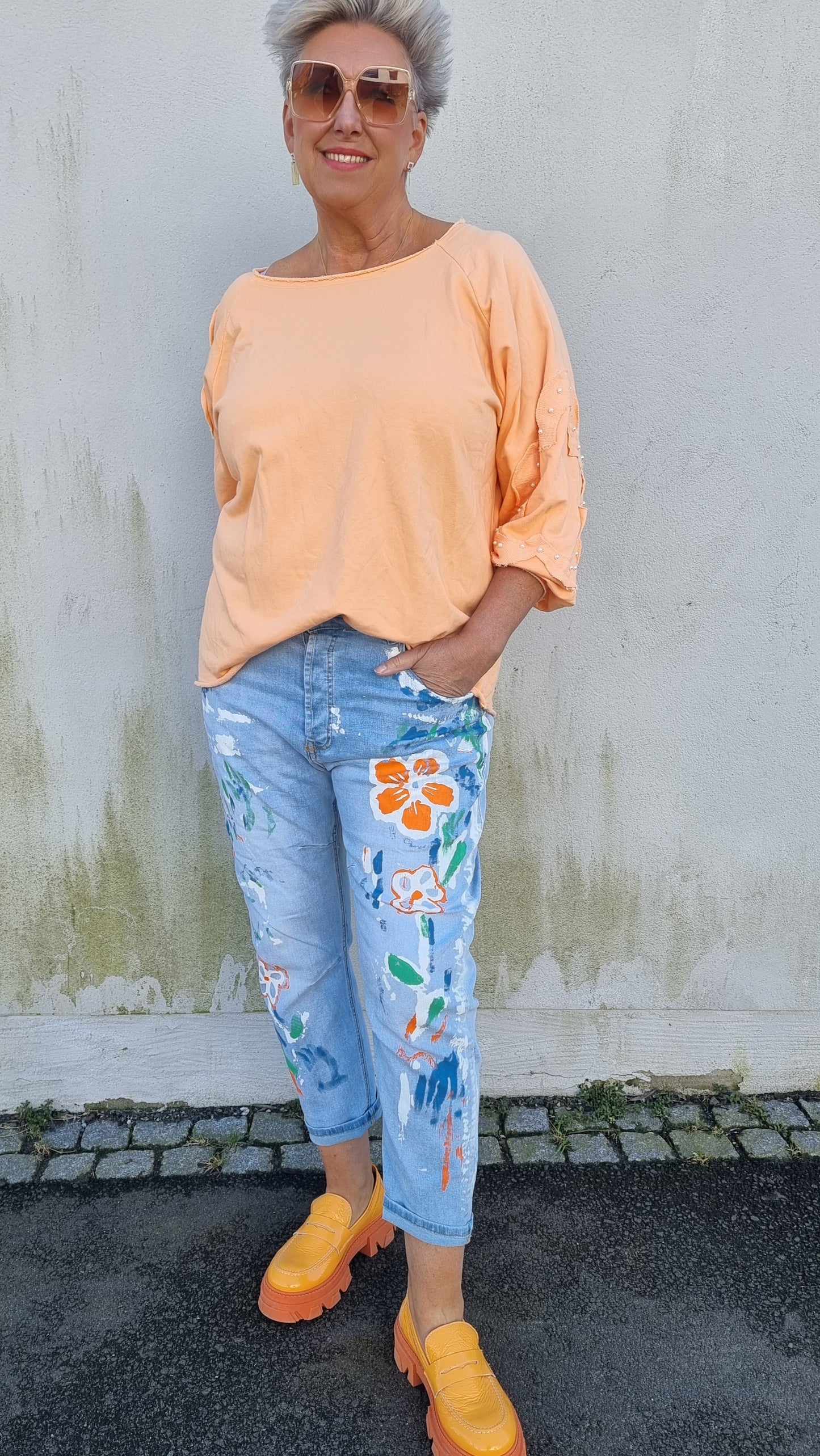 Astrid jeans med blomster maling