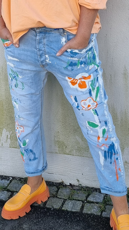 Astrid jeans med blomster maling