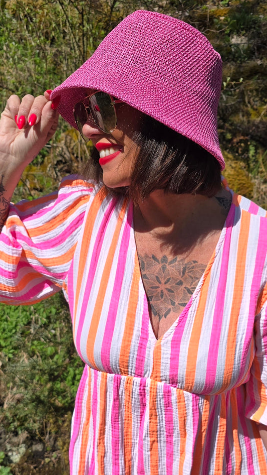 Tanja hatt rosa