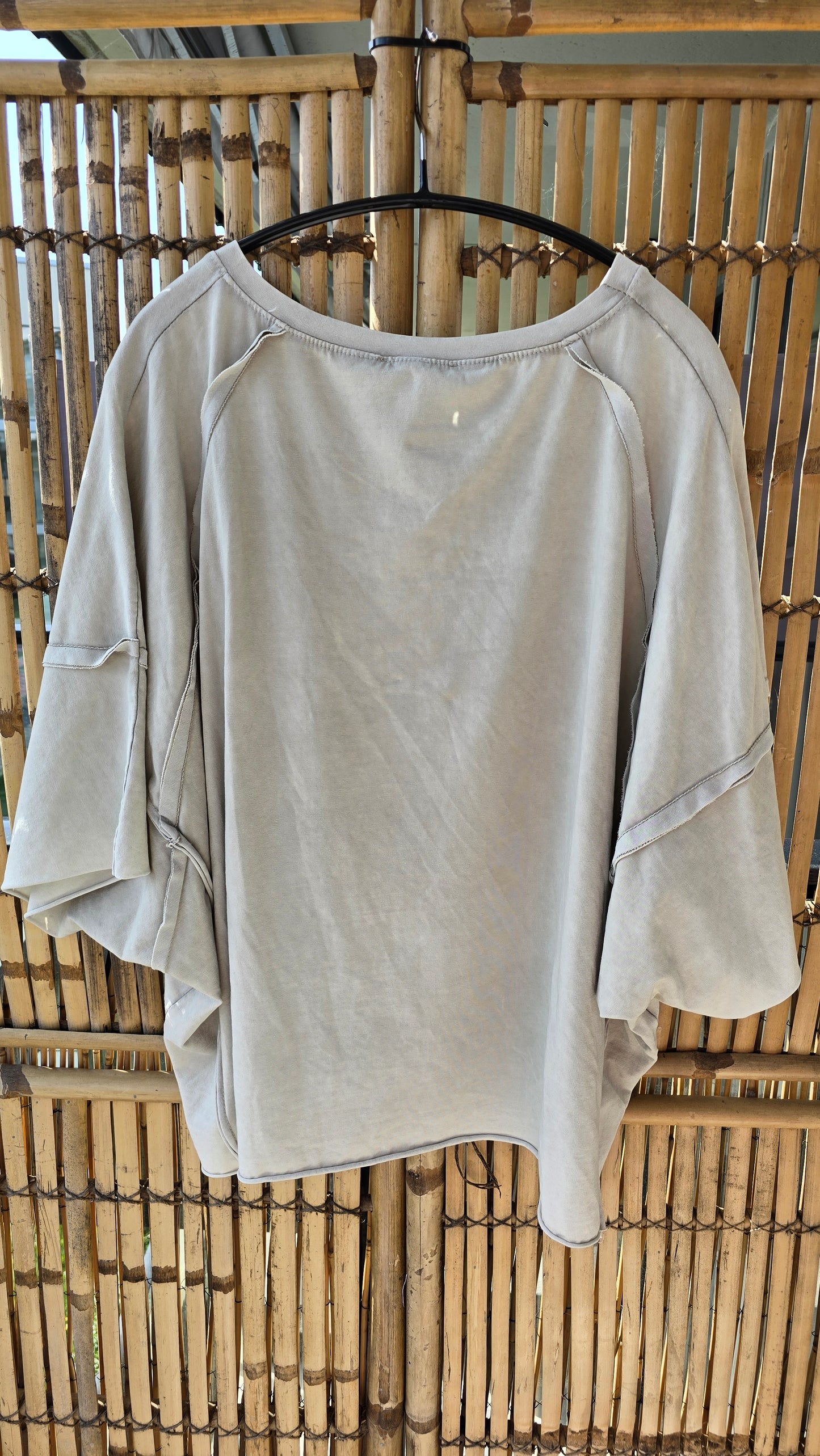 Limited t-shirt beige