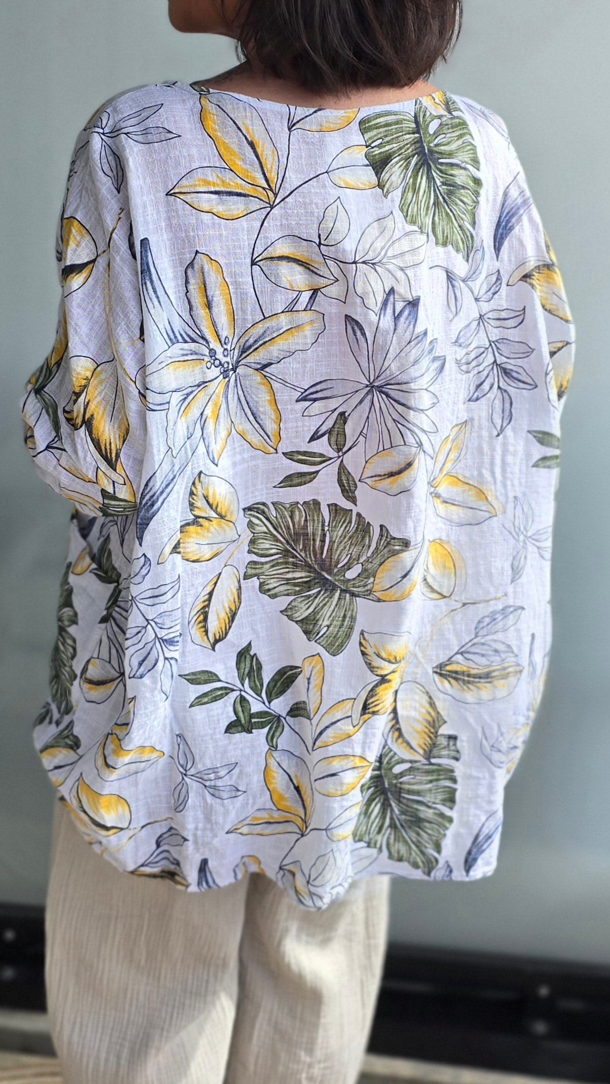 Brenda bluse med lommer hvit
