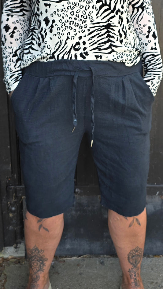 Beatrice shorts svart
