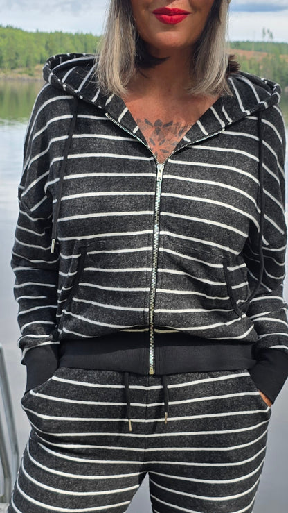 Tanja hette jakke mørkgrå
