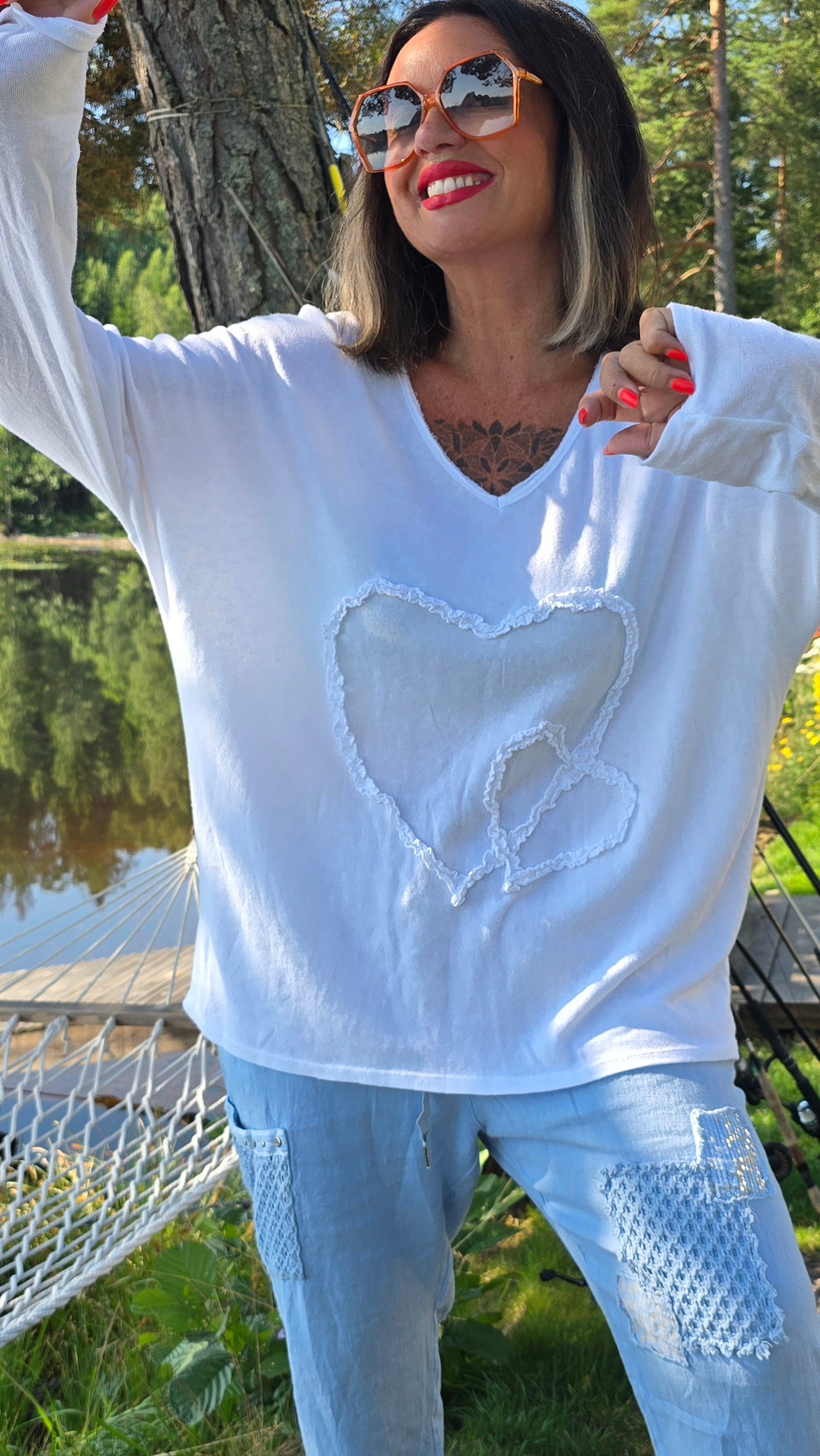 Melissa genser med hjerte hvit