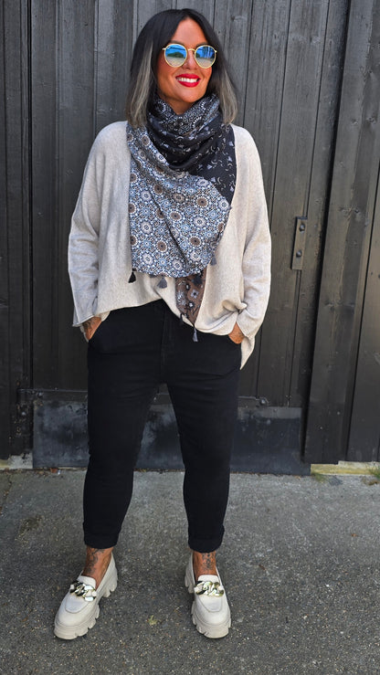 Leila skjerf svart