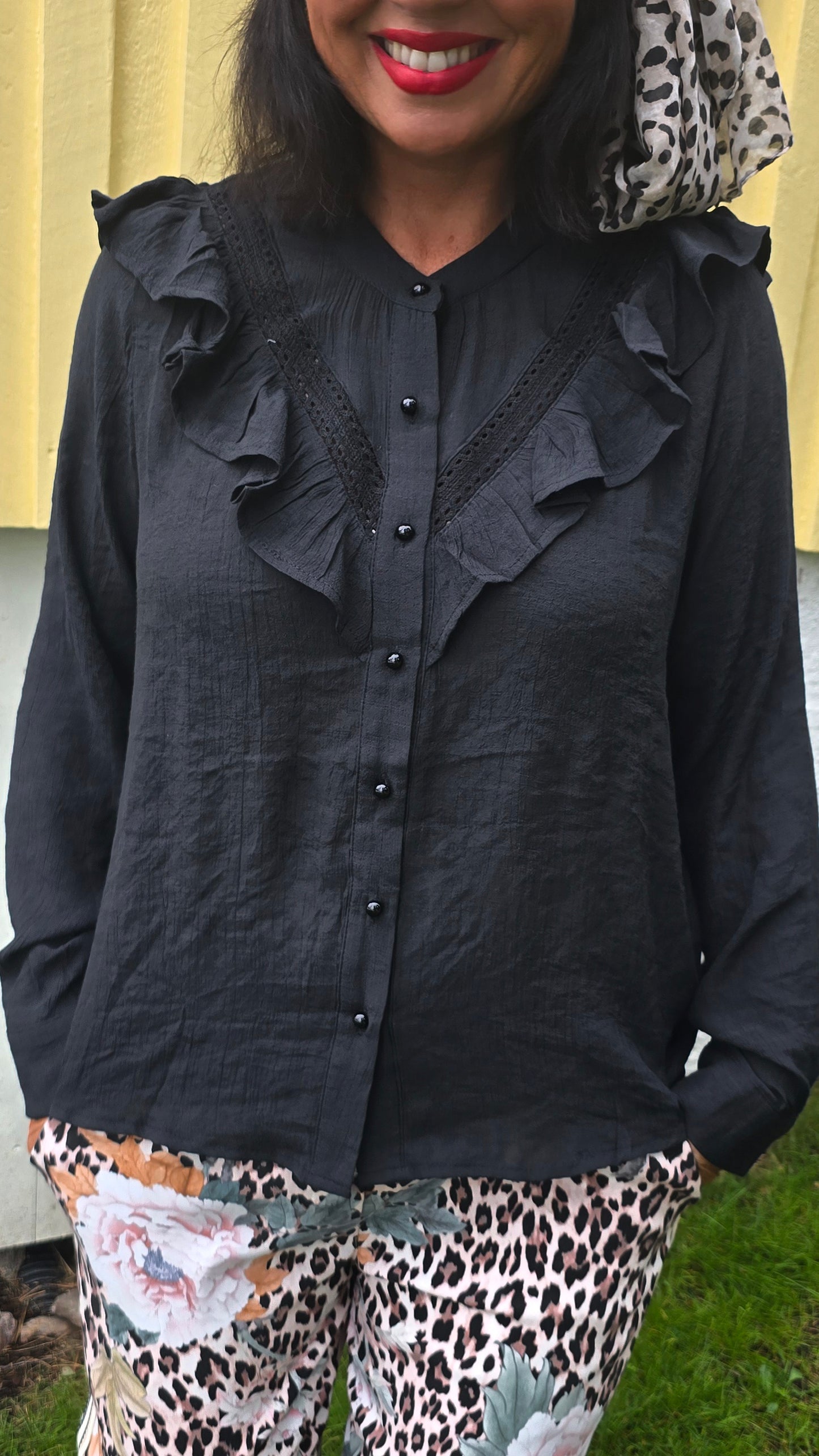 Samira skjortebluse svart