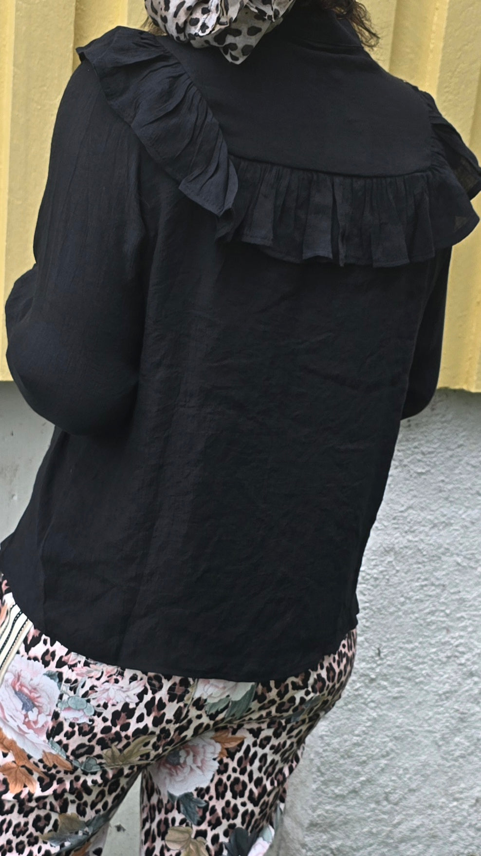 Samira skjortebluse svart
