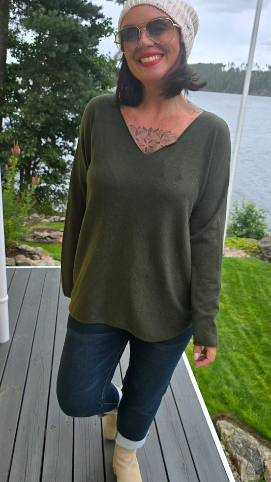 Annie genser mørk kaki