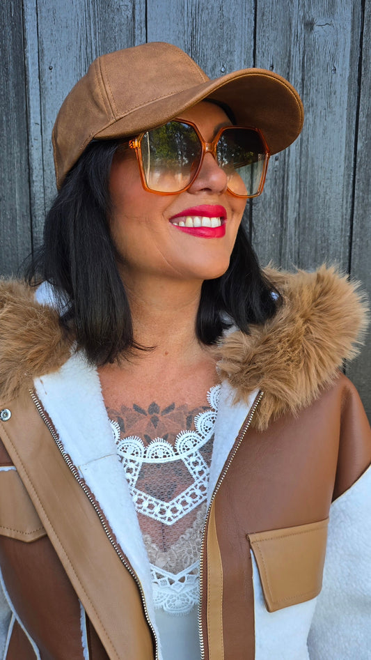 Nora caps cognac
