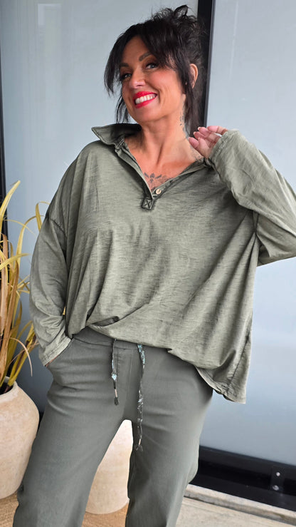Bianco topp med knapper kaki