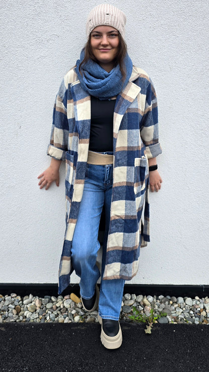 Astrid lang rutete kåpe