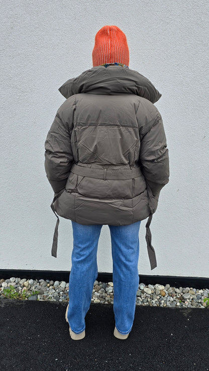 Alexandra jakke mørk taupe
