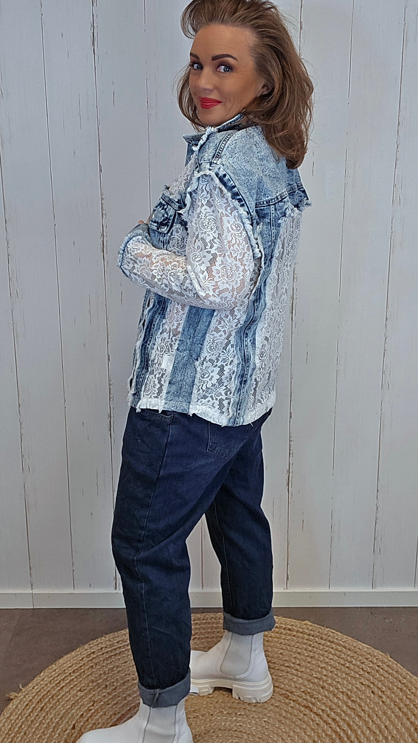 Johanne denimskjorte med blondepaneler