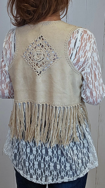 Birgit frynsevest beige