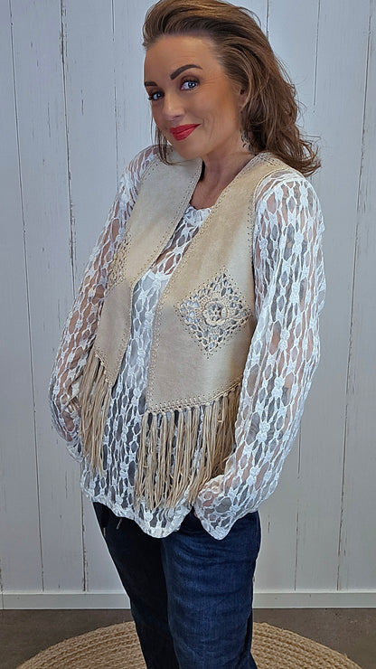 Birgit frynsevest beige