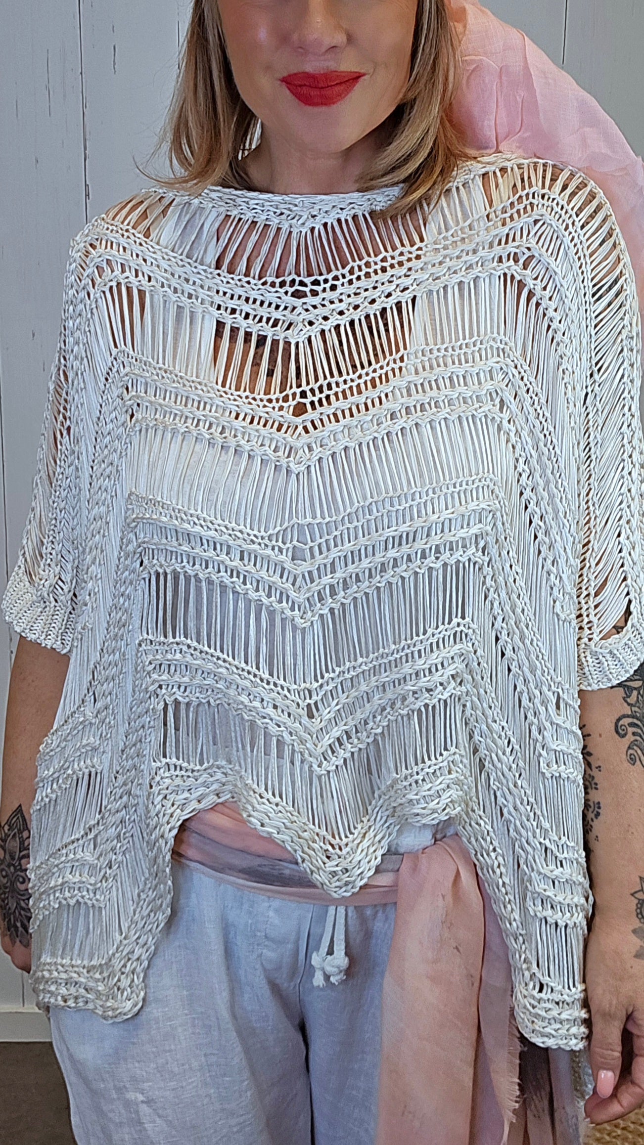 Natacha heklet ponchogenser beige