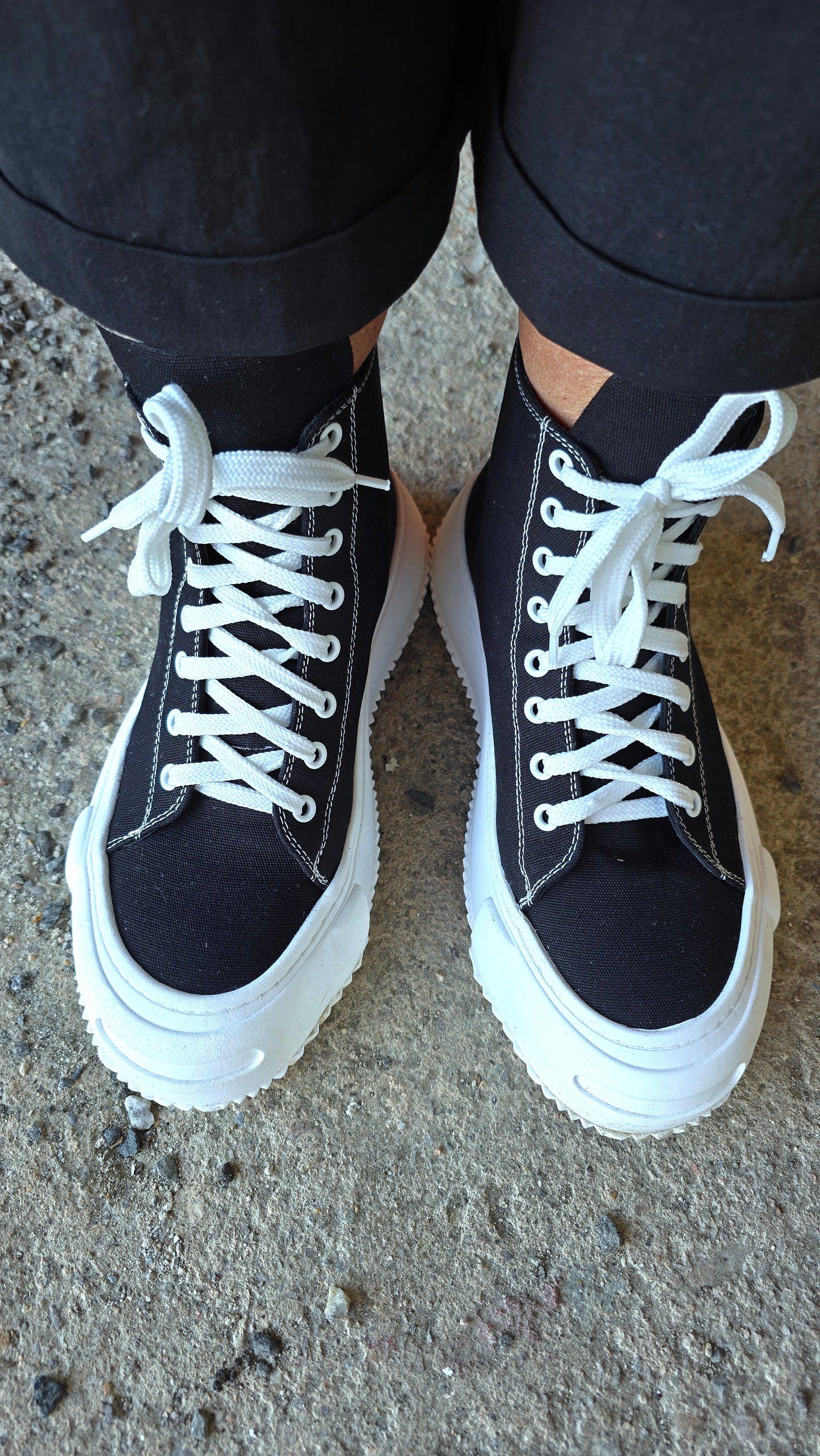 Plü sneakers canvas svart