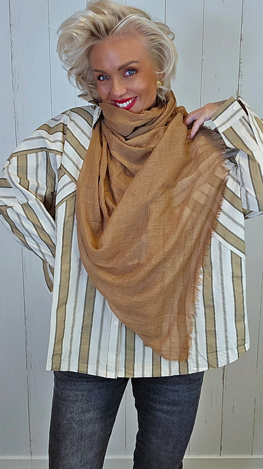 Izzy skjerf camel
