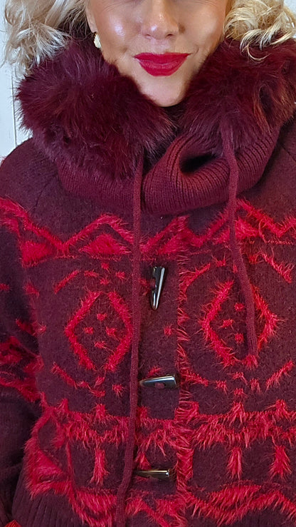 Balaclava hette med pels burgunder