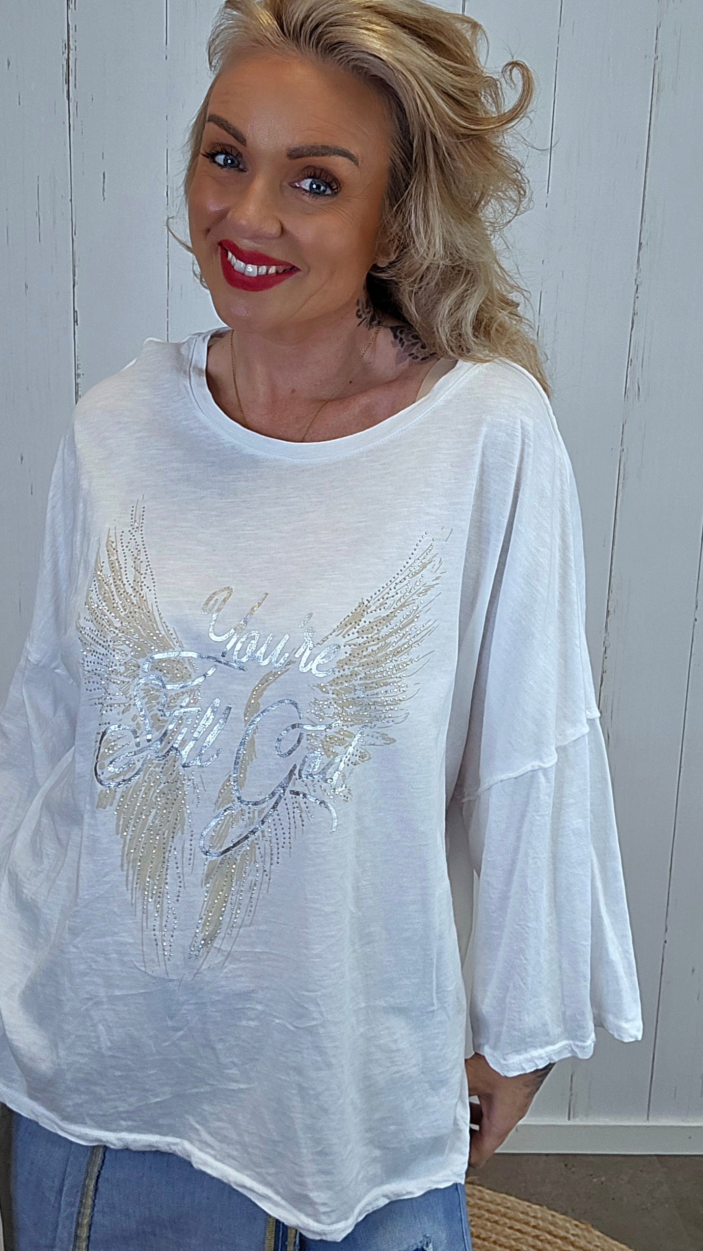 Hvitfarget topp med glitterprint