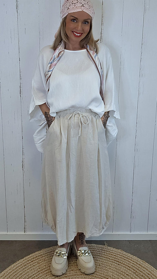 Bella beige skjørt med dekorativ knyting