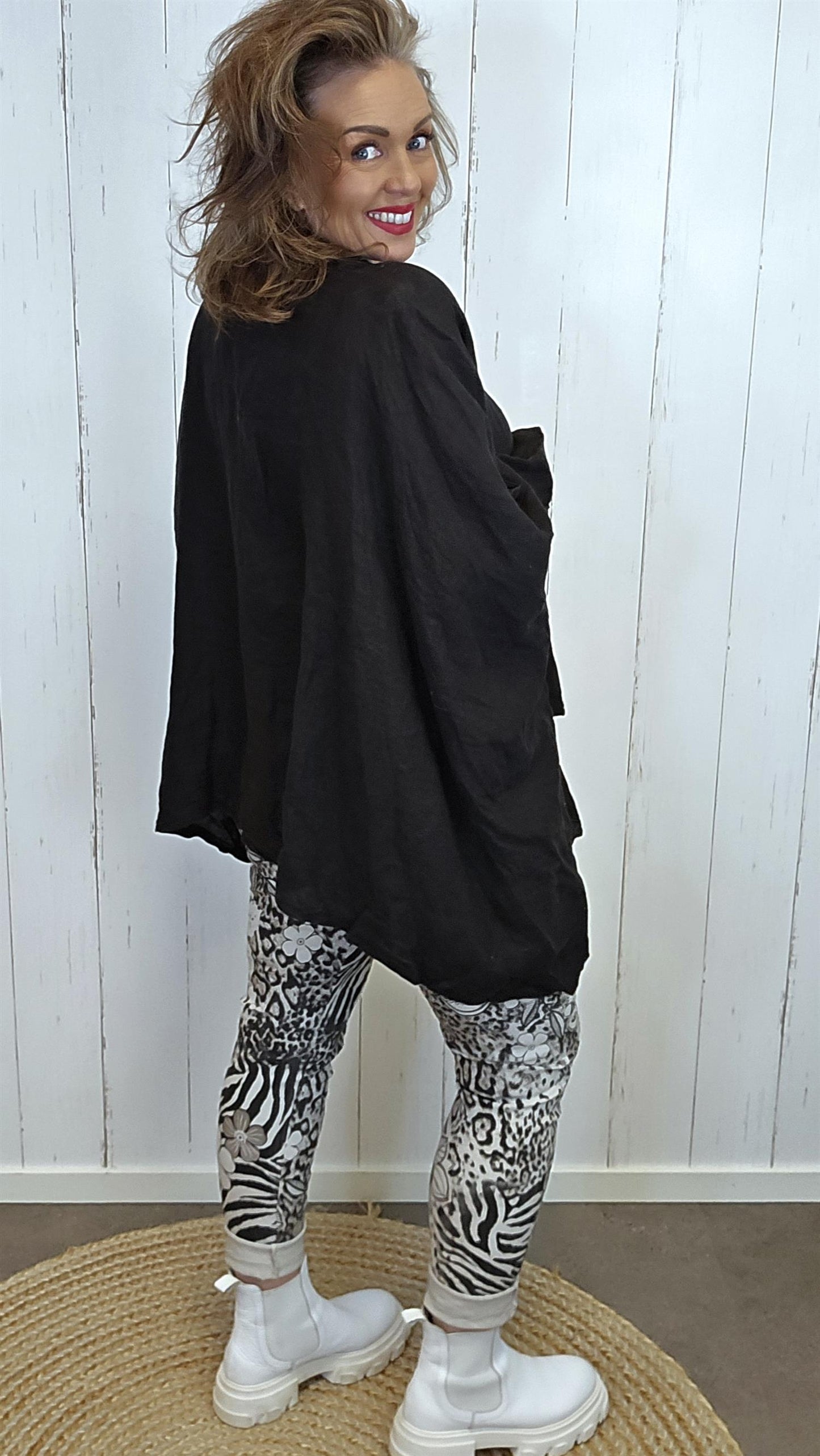 Zara lin poncho bluse svart