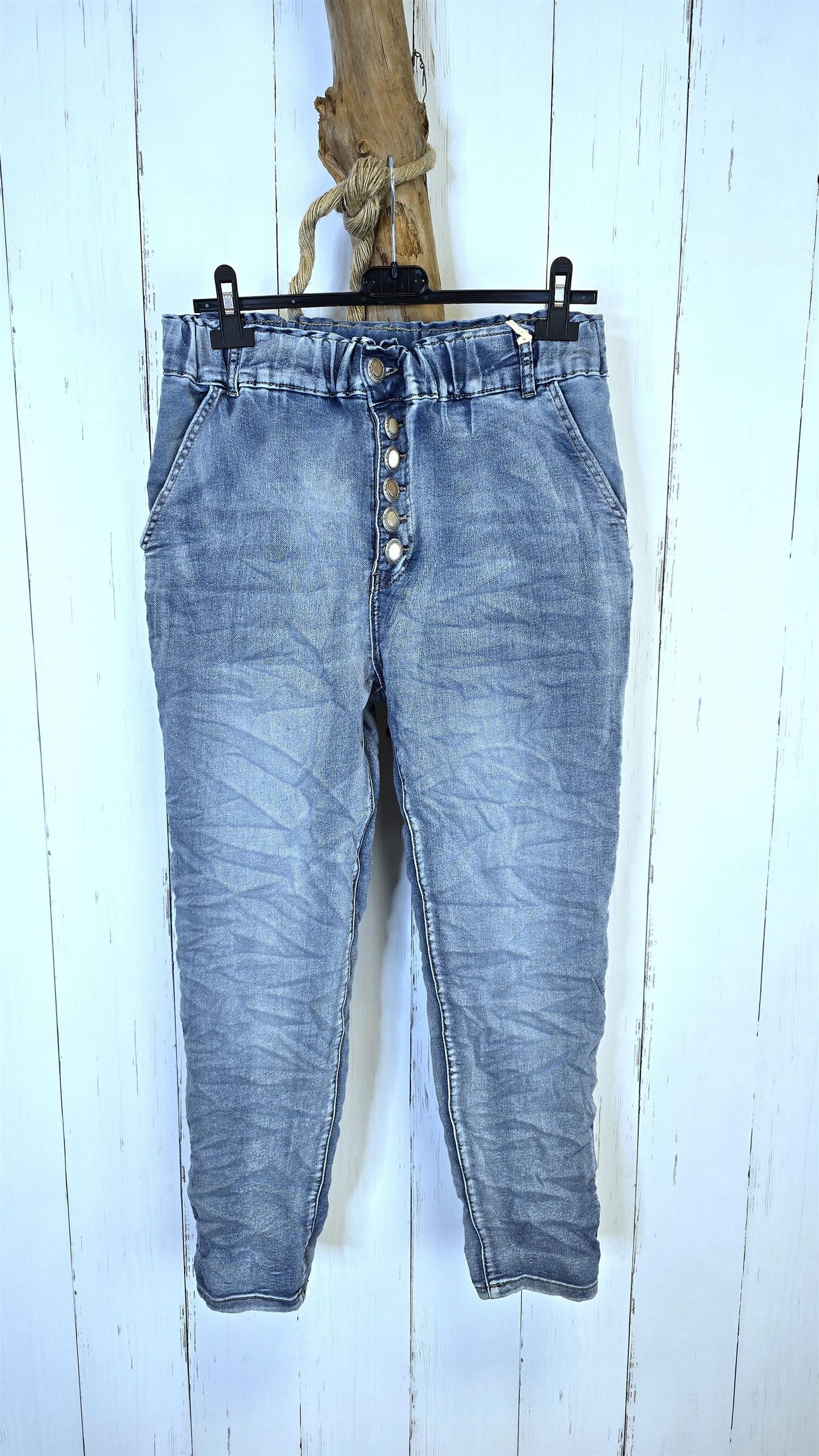 Hayley jeans lys med knapper