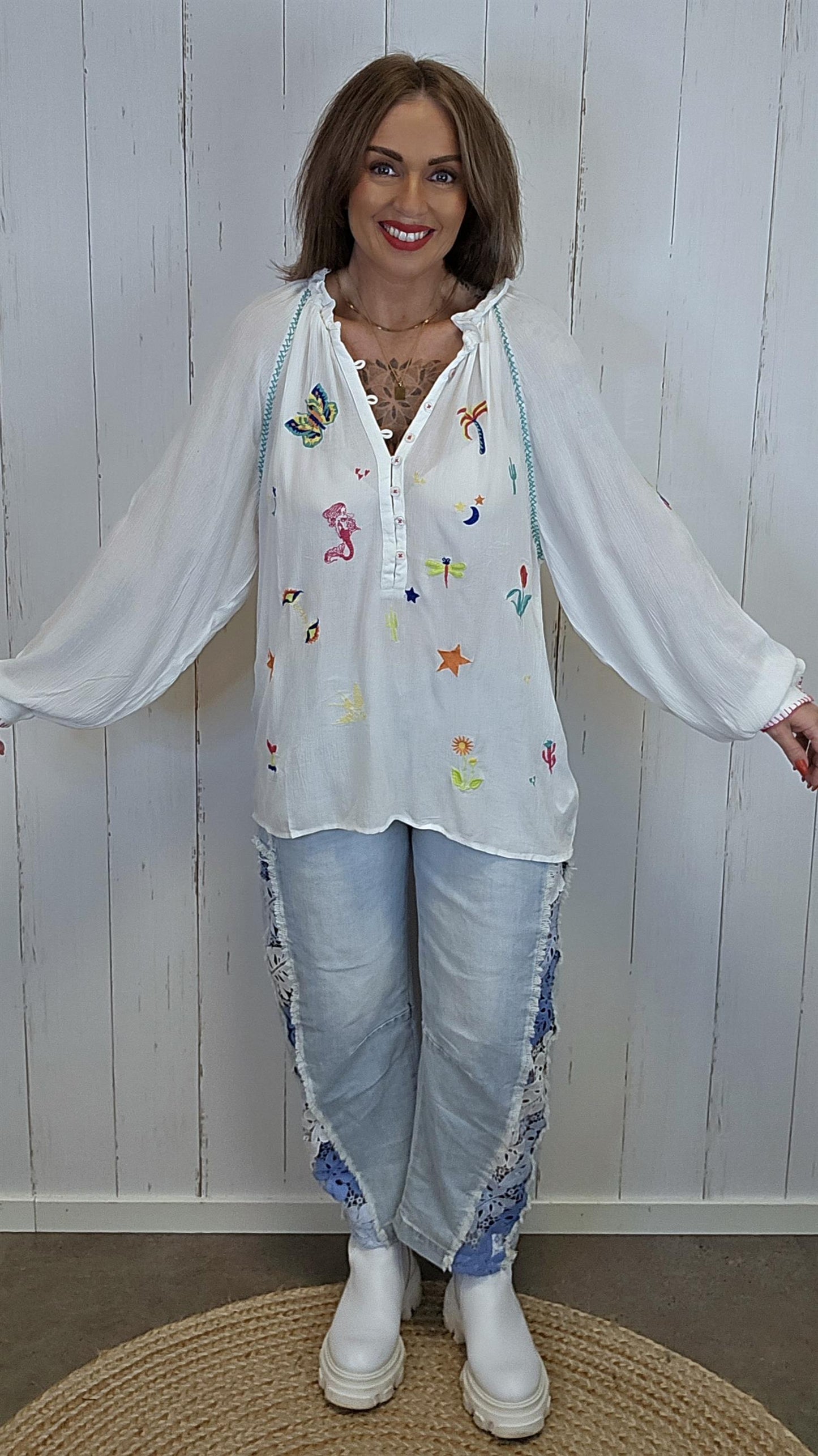 Mirella brodert bluse hvit