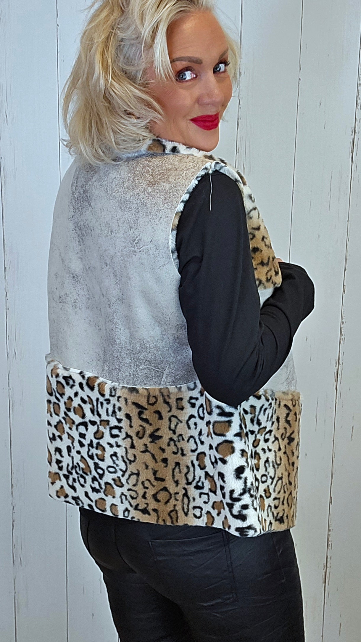 Leo vest