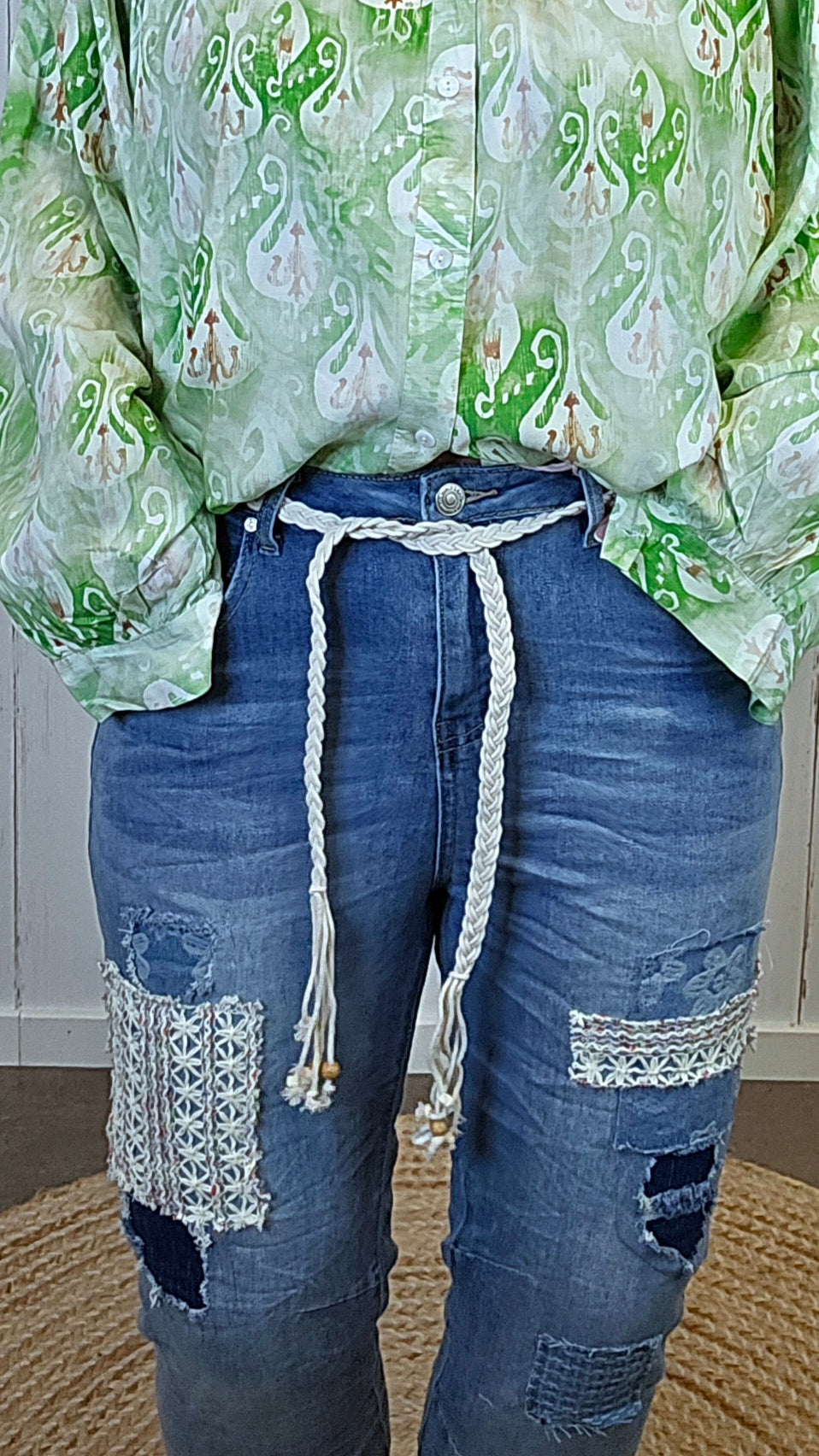 Patches jeans med knytebelte