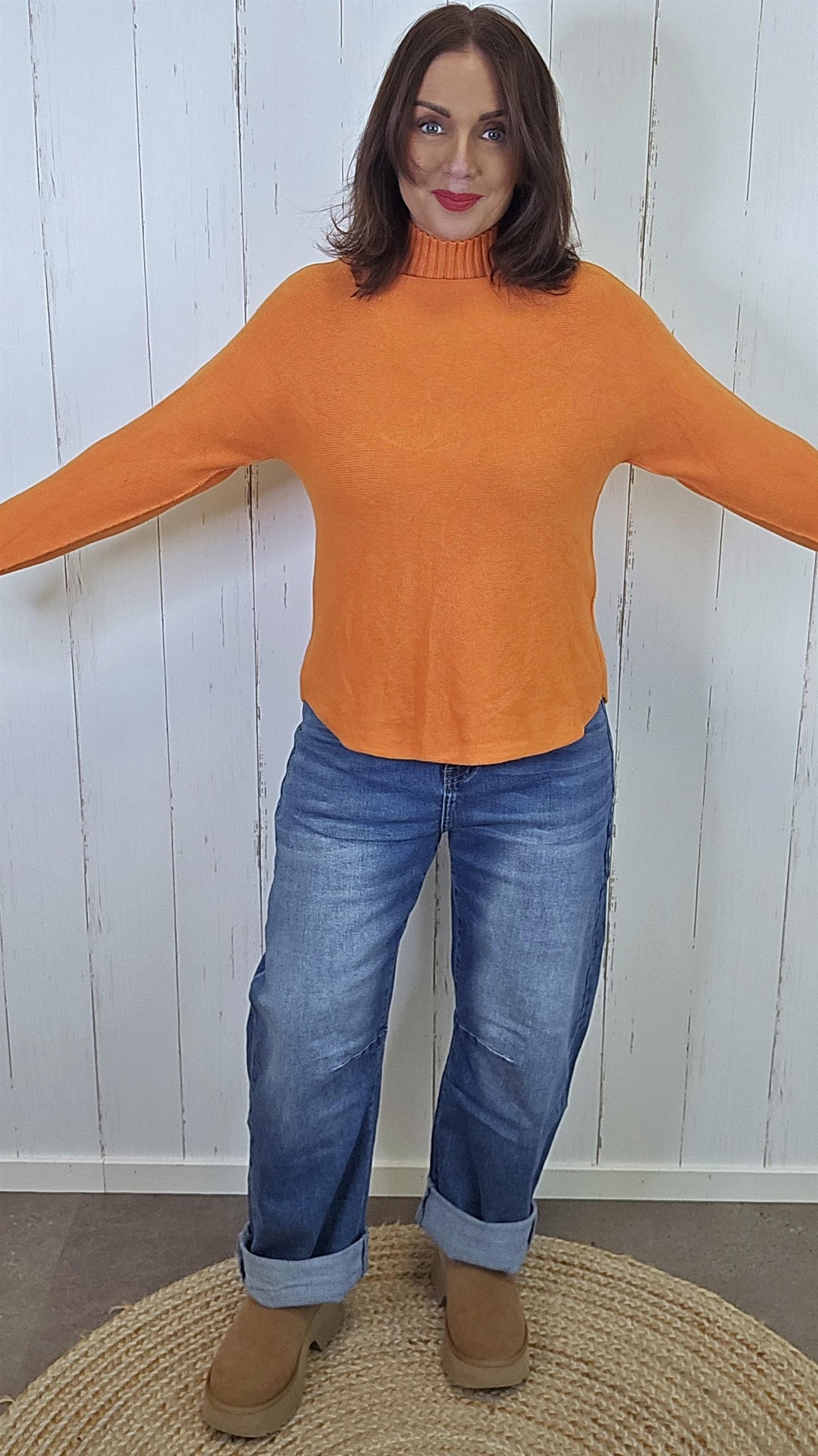 Caroline Høyhalsgenser Orange