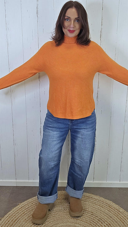 Caroline Høyhalsgenser Orange