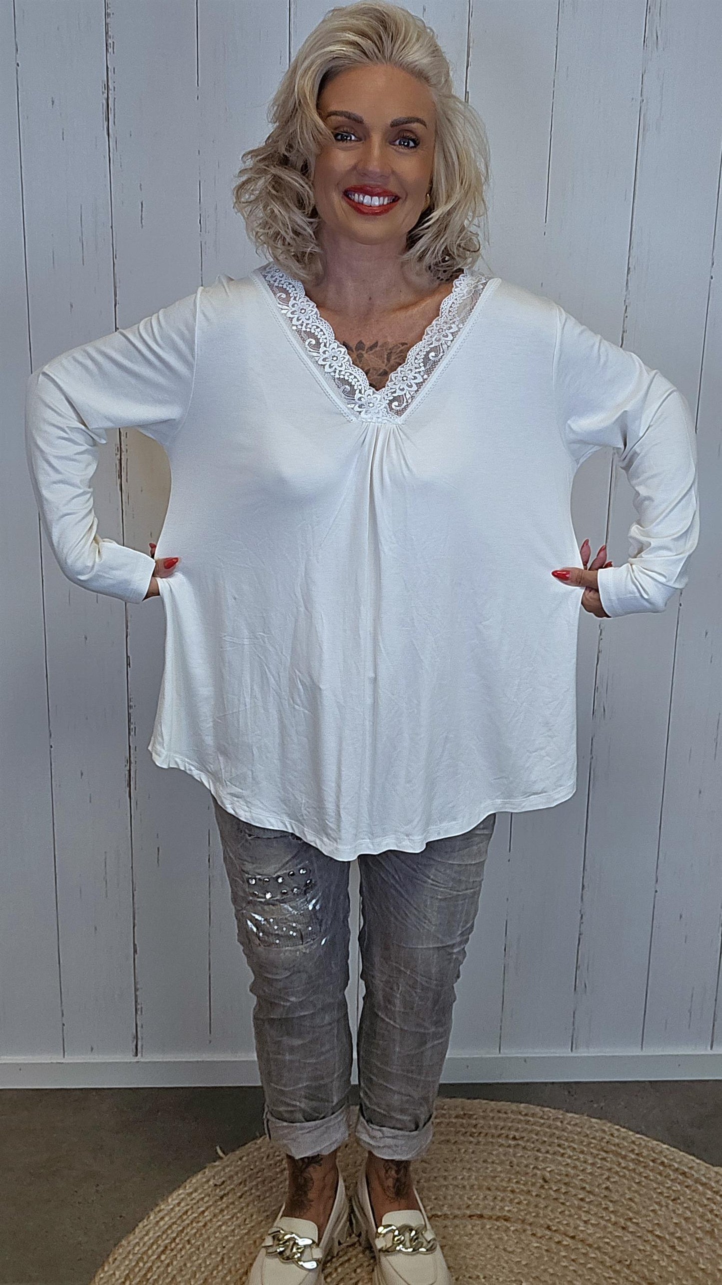 Stacy Blondetopp offwhite
