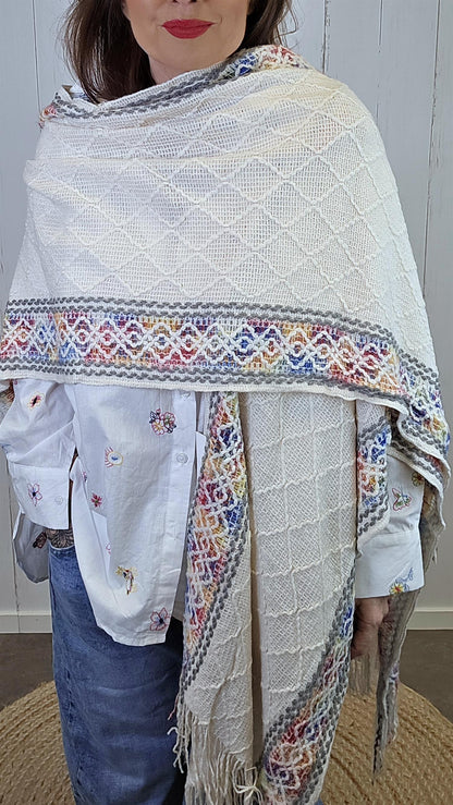 Luna Poncho