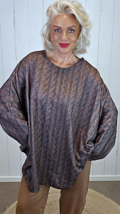 Genser med kabelstrikk-print brun