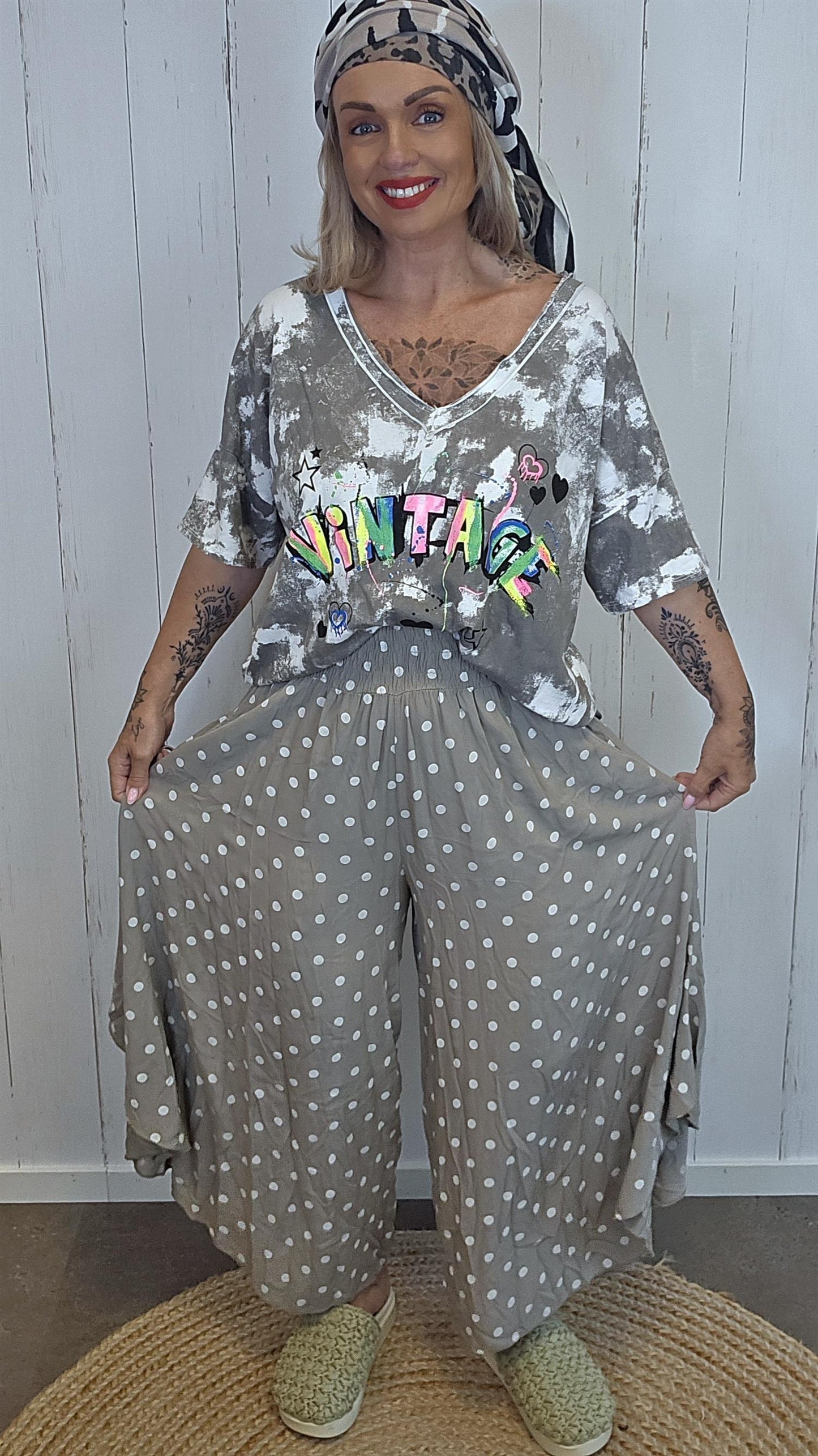 Polka dot bukse taupe