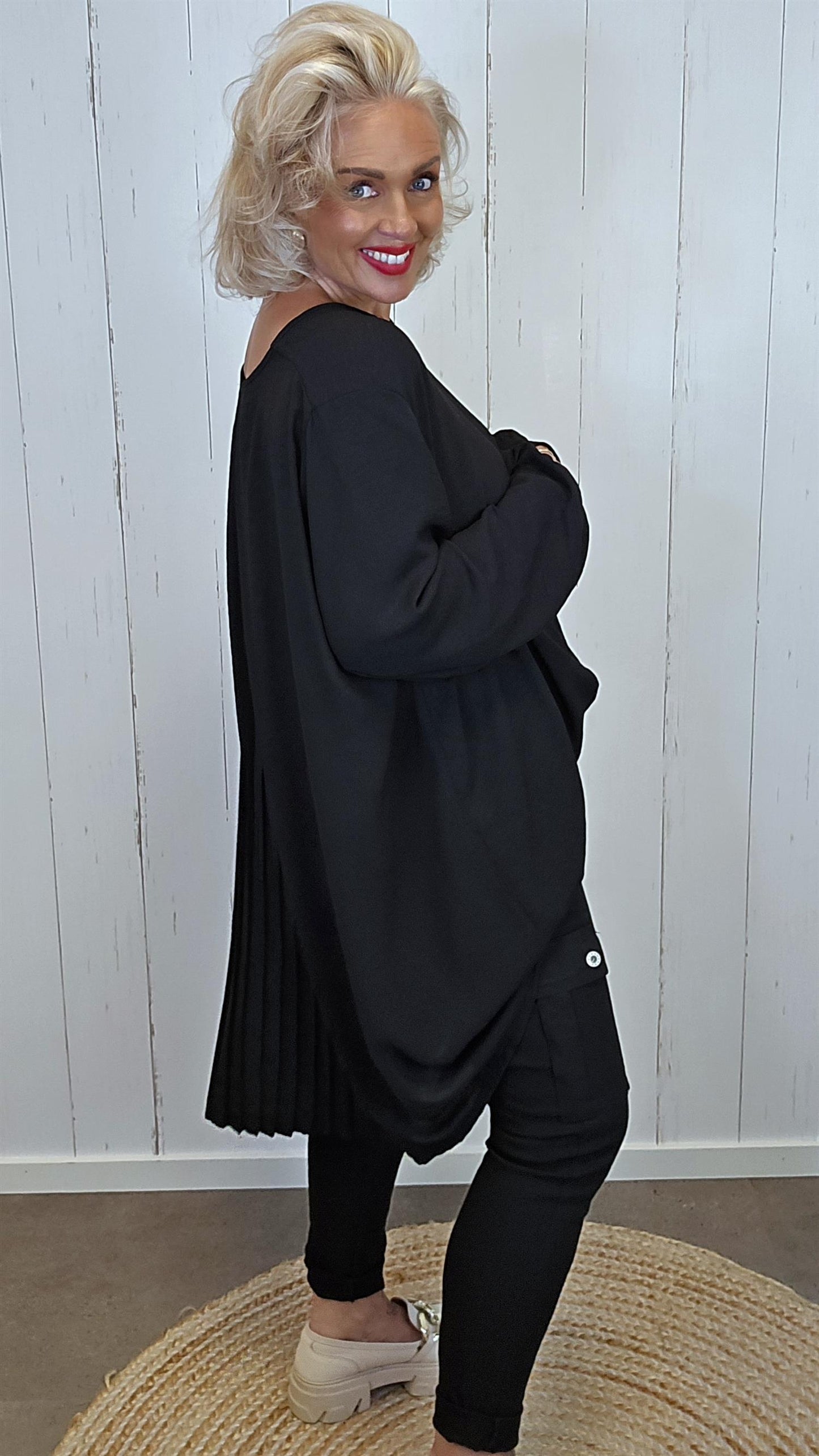 Klara lang bluse svart