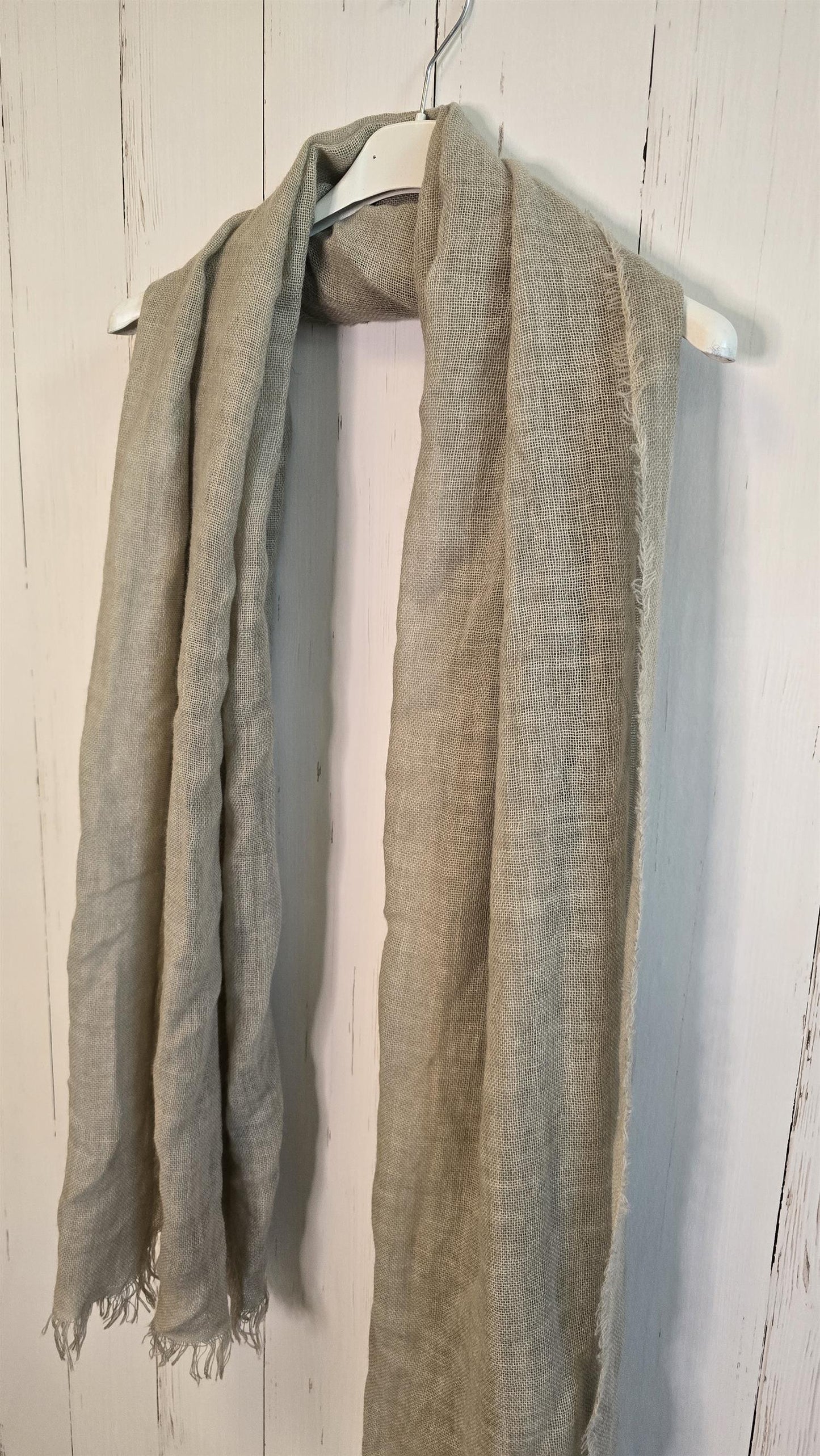Sofia skjerf taupe