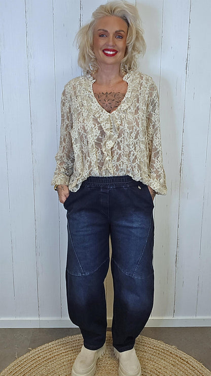 Harper stretchy barrel jeans