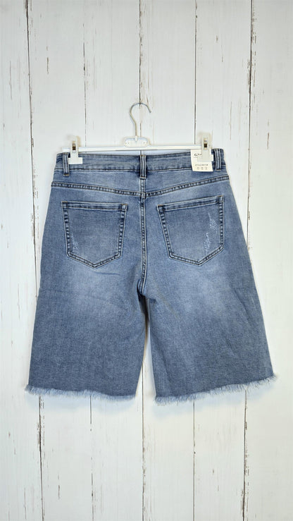 Jane jeansshorts med slitt kant