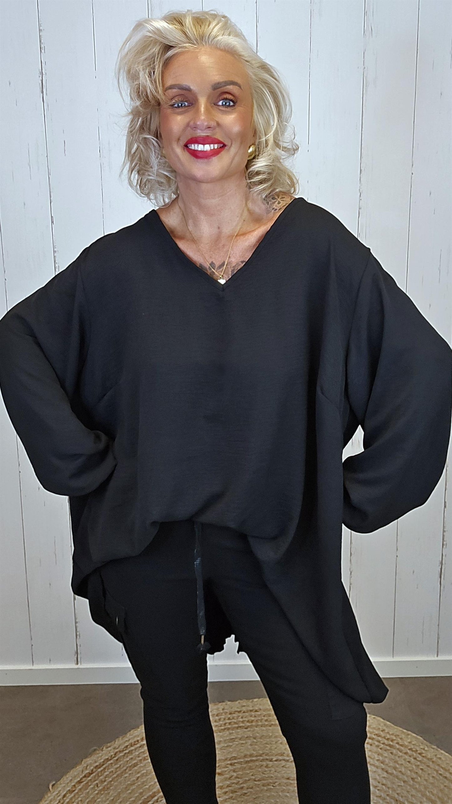Klara lang bluse svart
