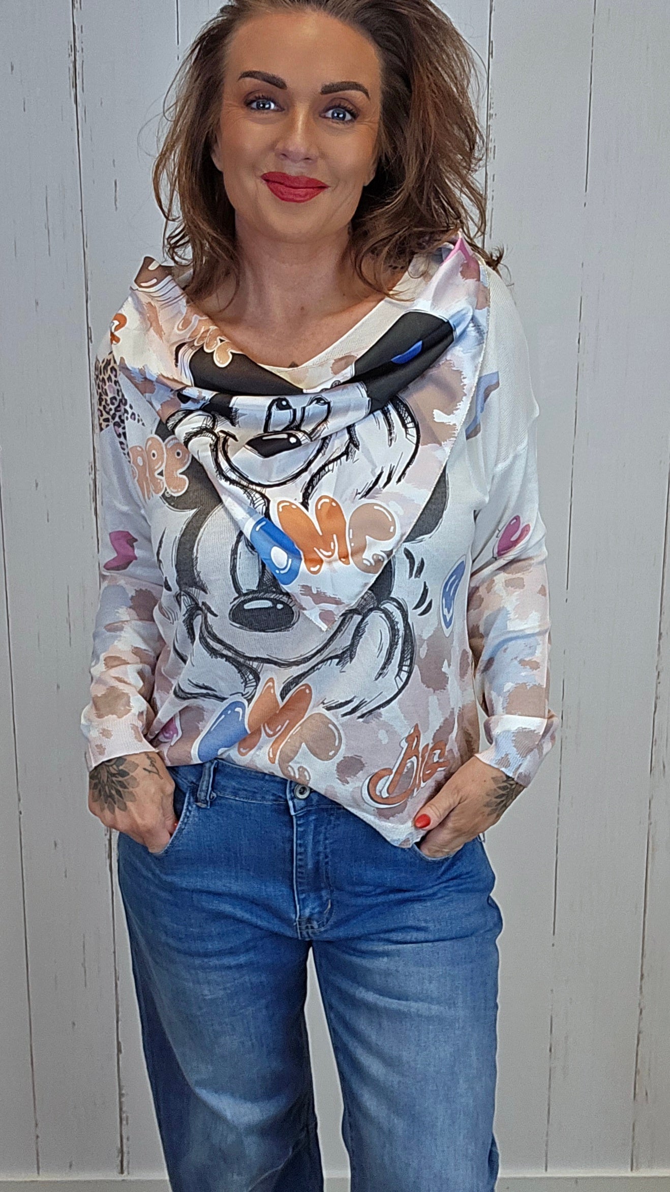 Henriette genser med skjerf