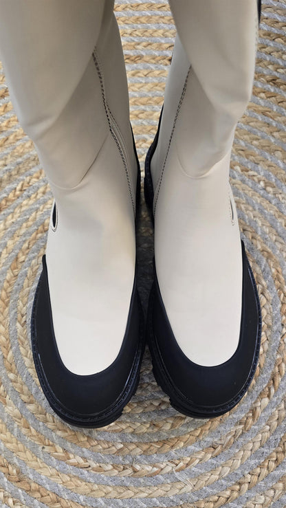 Andrea Høye Chunkystøvler Sort Og Beige