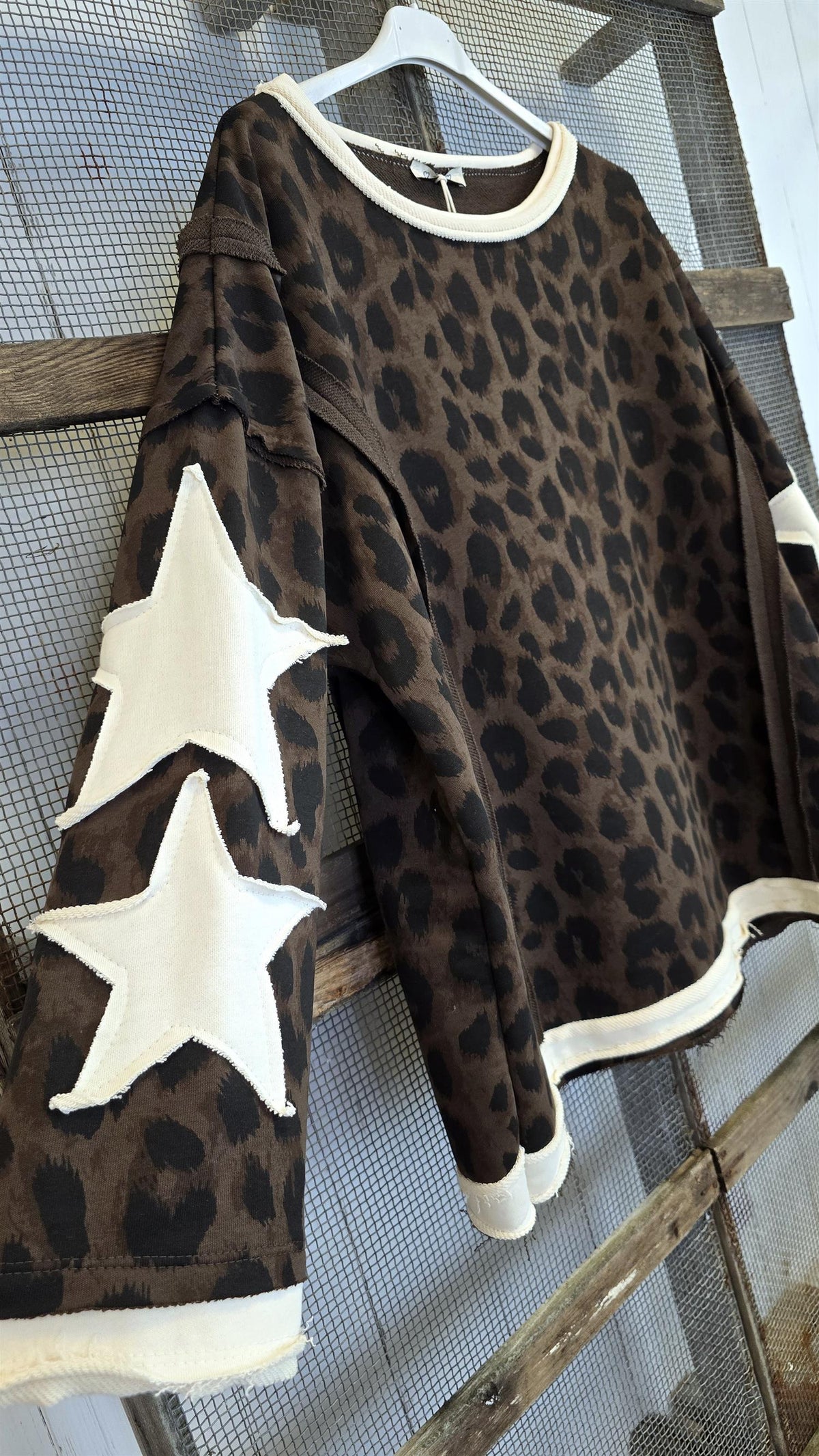 Stella leopardgenser med stjerne brun